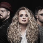 Banda Lua Blanco e a Órbita lança novo álbum