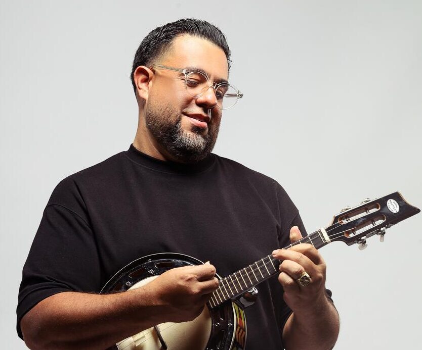 Pezinho lança projeto autoral e celebra legado como um dos maiores nomes do samba e pagode