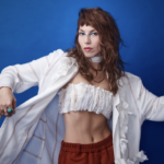 Luah Fioli apresenta o show “Entre Luas” no Sesc Pinheiros, dia 13 de agosto