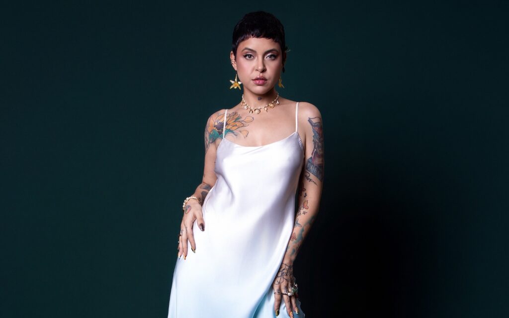 Kell Smith surpreende com o novo e potente álbum-visual ao vivo “Latino-Americana”