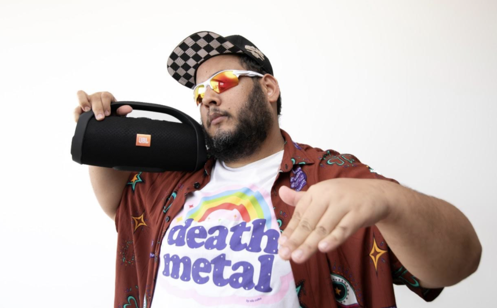 <strong>MC Karlos lança “Sampleando & Rimando”, single traz a essência do Rap Old School no estilo Boombap</strong>