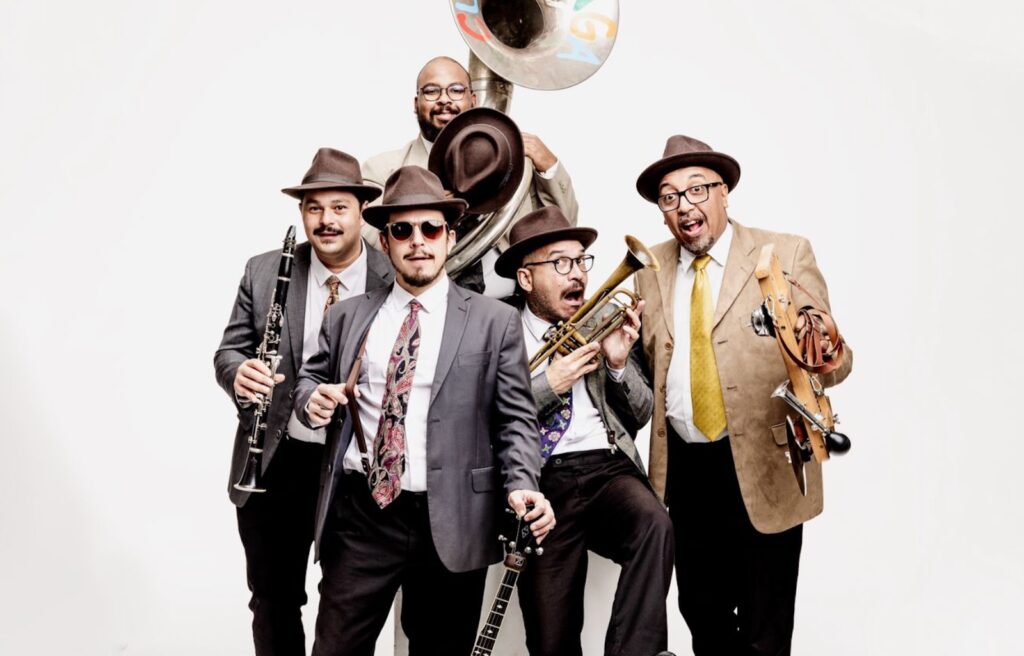 <strong>Quando New Orleans encontra o Brasil: o novo álbum da Banda Cucamonga</strong>