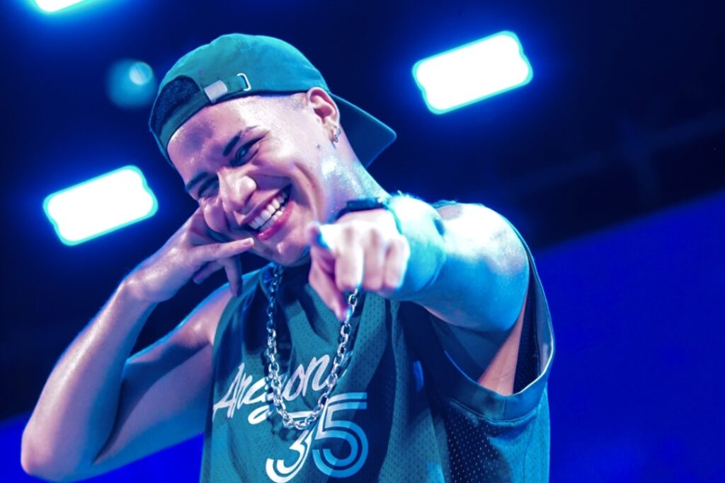 De Alagoas para os palcos do Brasil: Conheça Hugo Costa, o dançarino que conquistou a internet com seu carisma