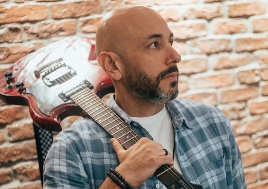 <strong>“Ganância ou Proteção”: Mouwa lança manifesto musical sobre os conflitos do mundo</strong>