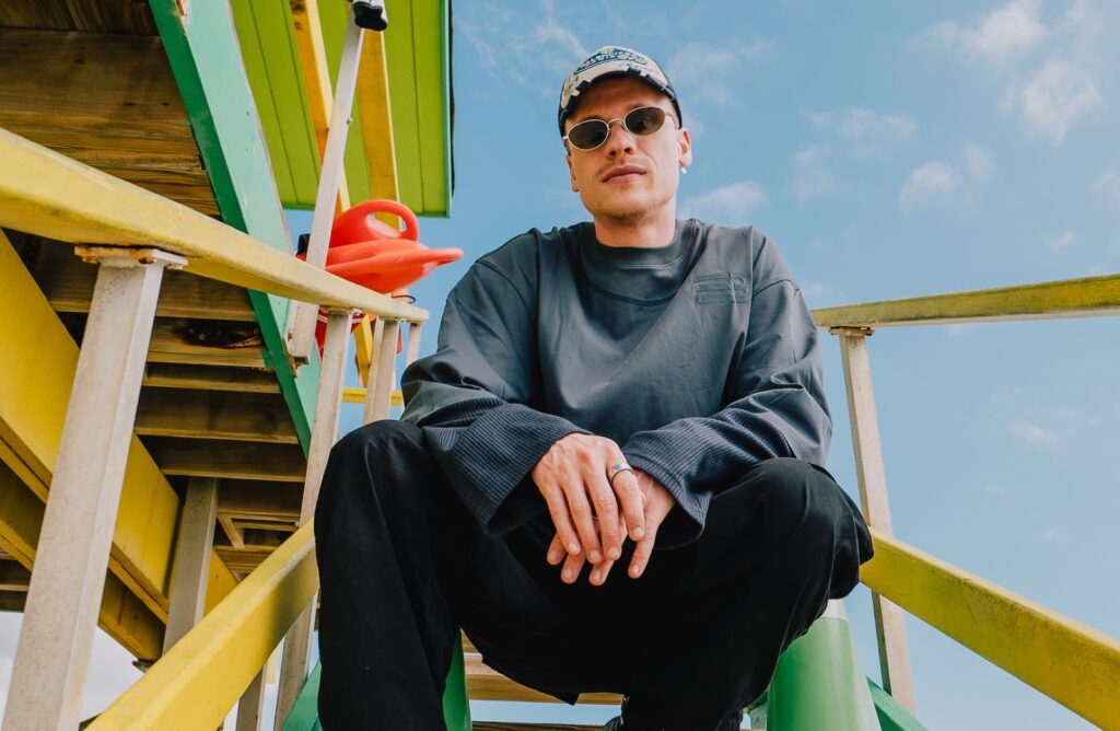 DJ e produtor Maddix lança “Favela”, track inspirada em sua primeira viagem ao Brasil e anuncia apresentação em São Paulo