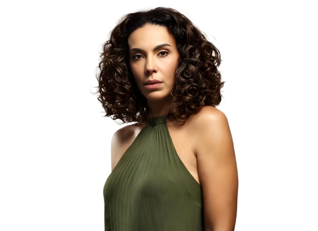 <strong>Conheça Viviane Figueiredo, a premiada atriz que brilha em nova temporada teatral em São Paulo</strong>