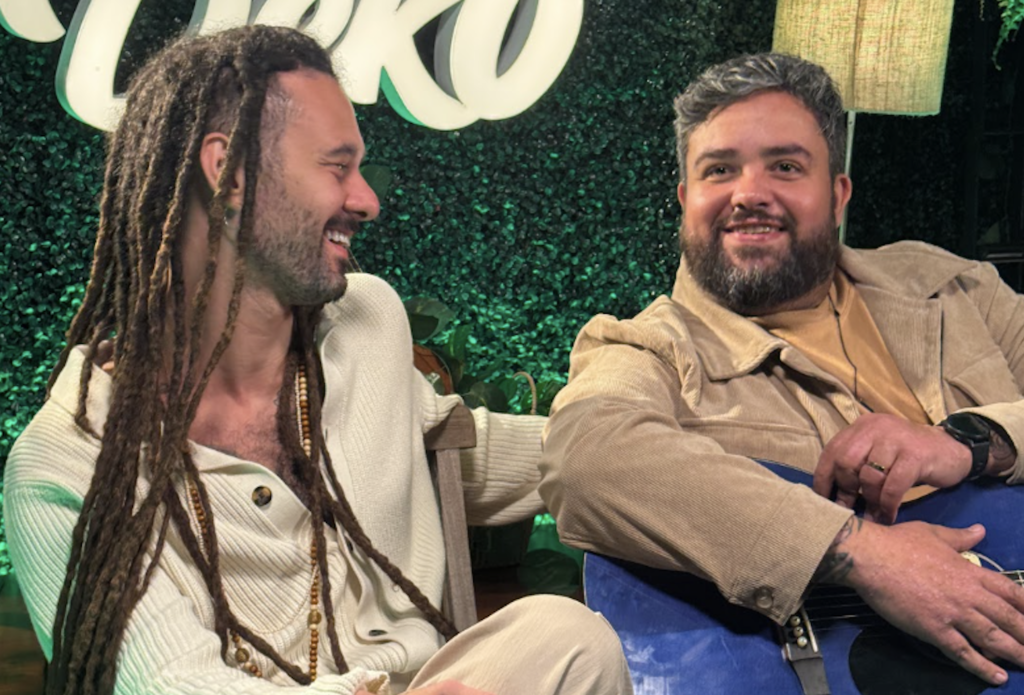 <strong>Compositores de sucessos do reggae brasileiro, DEKO e Gabriel Elias gravam juntos pela primeira vez</strong>