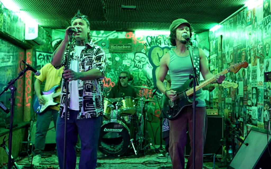 <strong>Chimarruts celebra liberdade, amor e autenticidade no clipe de “Dona de Si Mesma”</strong>