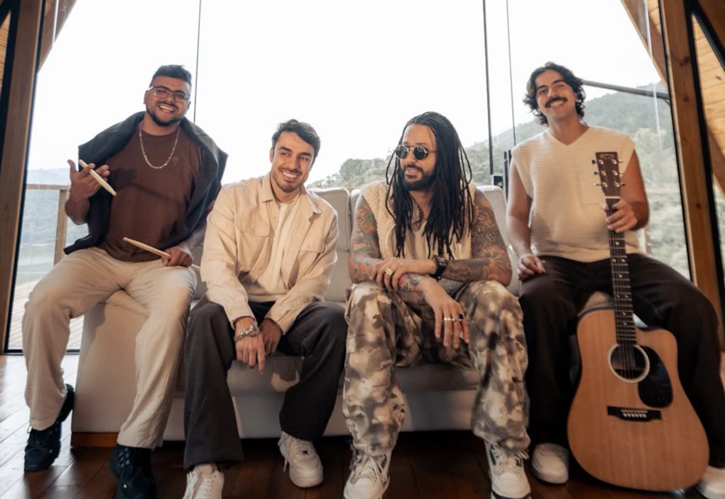 <strong>Com mais de 30 milhões de streams, Voraz e Julies apresentam o aguardado feat “Sessão da Tarde”</strong>