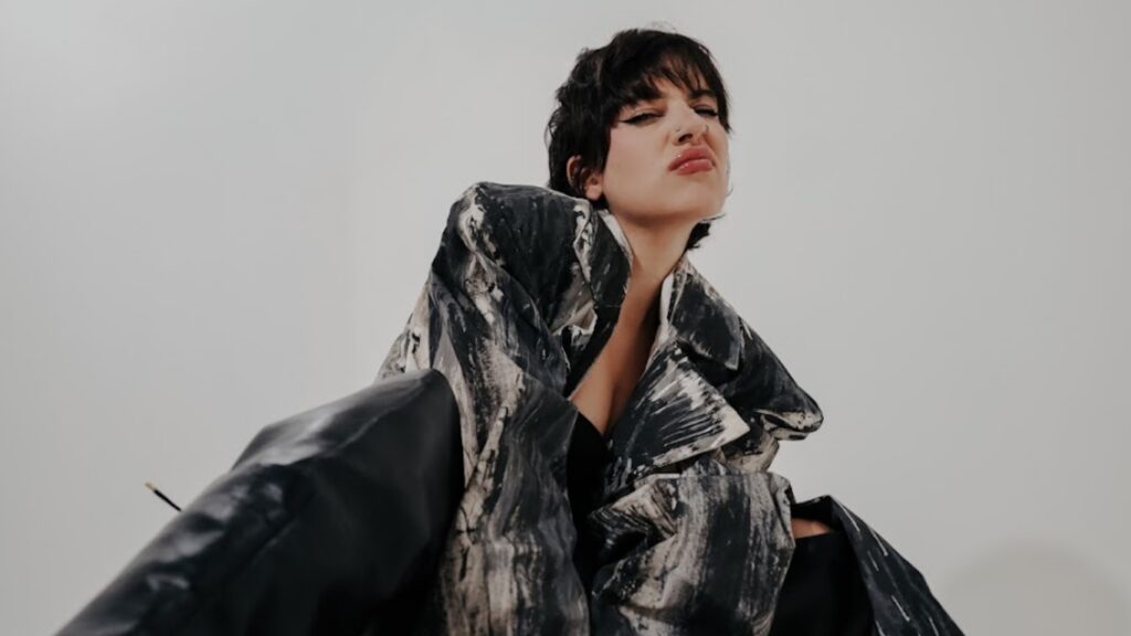 <strong>Clau estreia primeiro álbum da carreira com Criolo, Rael, DAY LIMNS e Vulgo FK</strong>