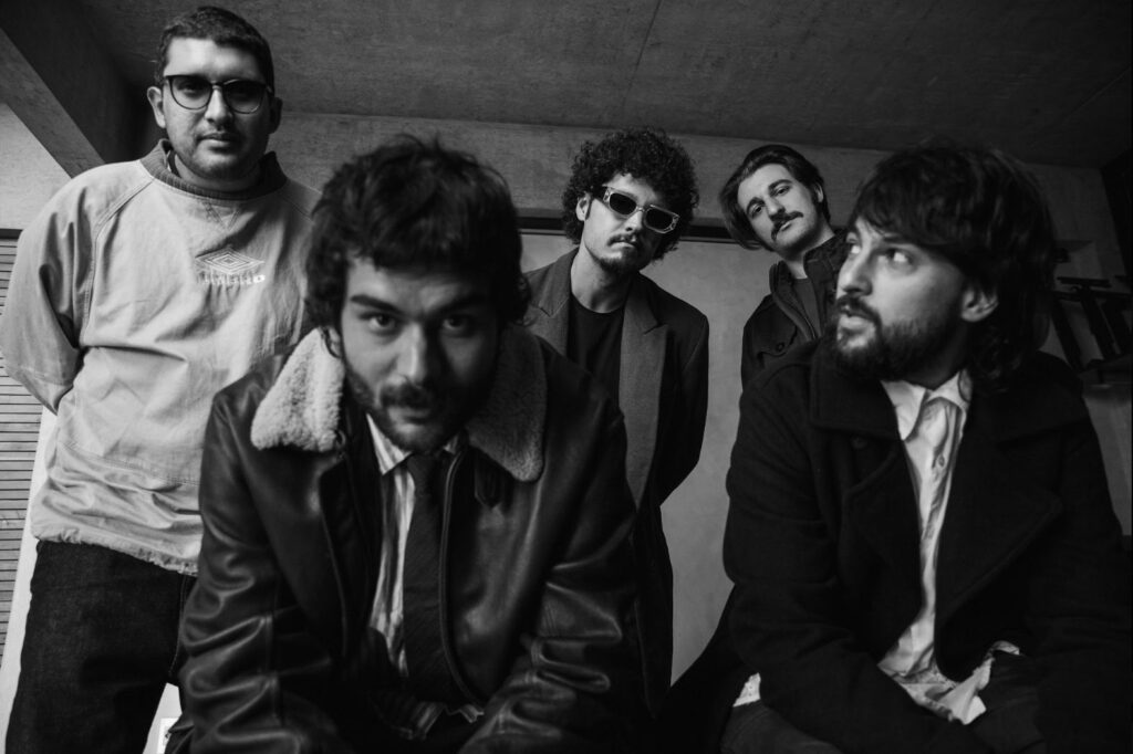 <strong>Daparte transforma perda pessoal em música no delicado “Panos Brancos”</strong>