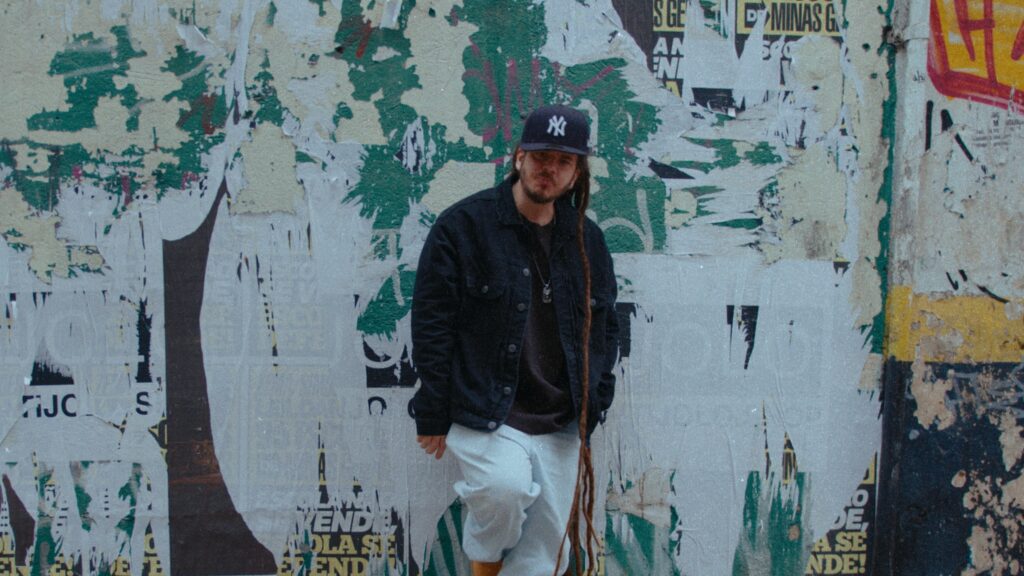 Após encontro no Brasil, Adonai lança parceria com Alborosie em “Originais”