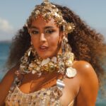 Sofia Pitta estreia em álbum que passeia pela MPB, pagodão, samba e arrocha