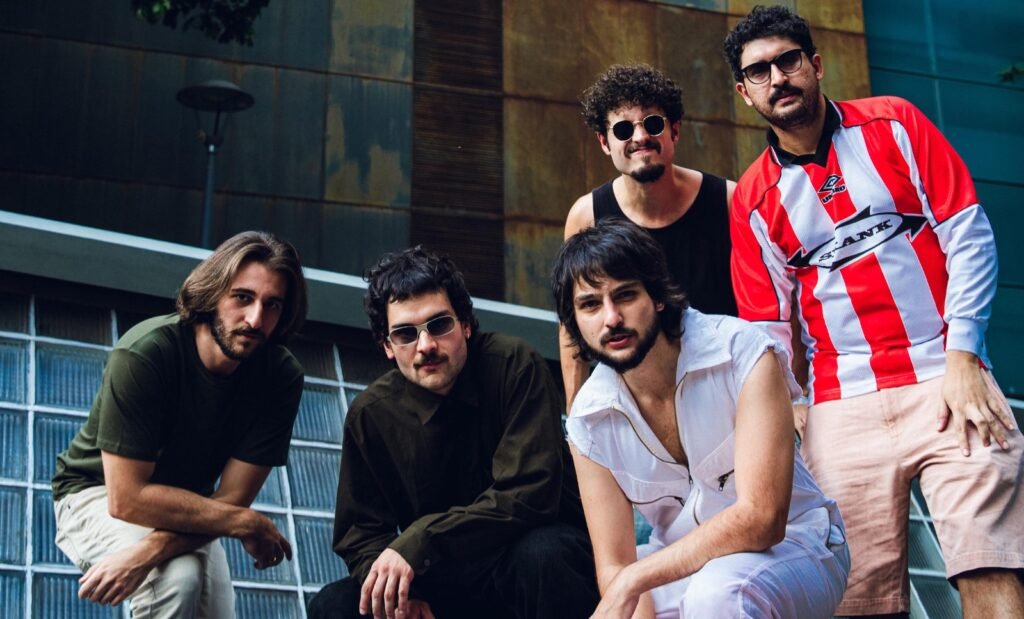 <strong>Daparte lança “Televisão”, novo single que antecipa EP de inéditas</strong>